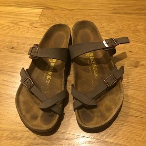 BIRKENSTOCK SANDALS